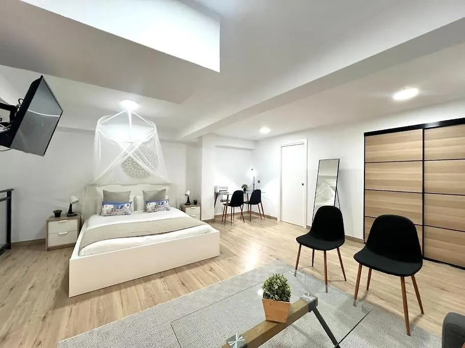 Duplex Cienfuegos I & Old Town By Ele Apartments Malaga 0*,  Spain
